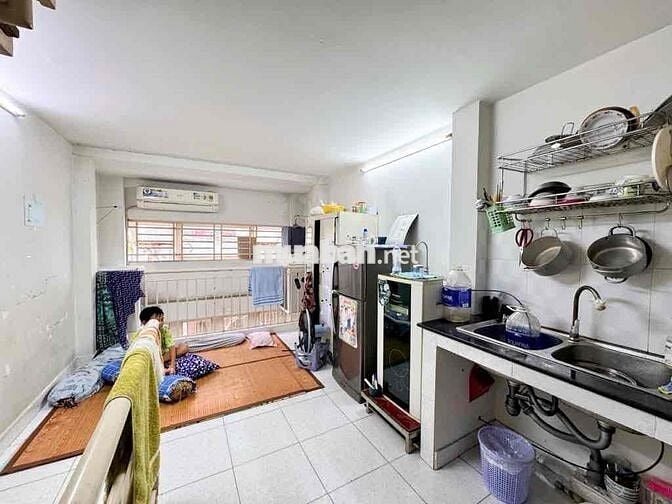 Bán nhà Bình Tân, 20m2, 3 tầng, giá 2,65tỷ, sổ riêng