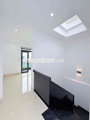 Bán nhà 3 tầng đường oto 6m Tôn Đản ngang gần 8m