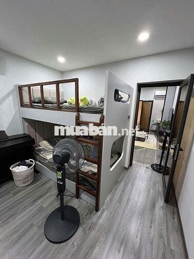 Chị ruột nhờ bán căn tập thể cực hiếm khu HUỲNH THÚC KHÁNG chỉ hơn 3TỶ