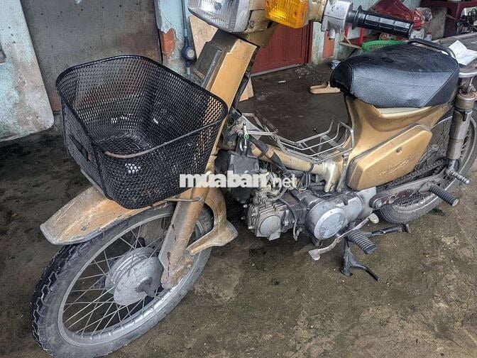 Cub 82-50 k cần bằng lái