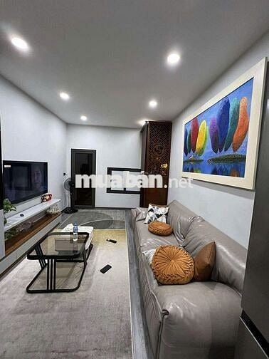 Chị ruột nhờ bán căn tập thể cực hiếm khu HUỲNH THÚC KHÁNG chỉ hơn 3TỶ