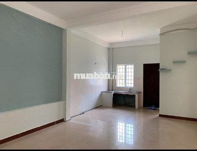 Cho thuê nhà mặt tiền 3 tầng đường Nguyễn Văn Linh, vị trí sầm uất