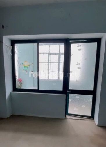Cho thuê tầng 1 phố Nguyễn Chí Thanh tiện ở làm văn phòng 