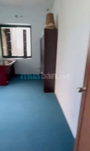 Cho thuê tầng 1 phố Nguyễn Chí Thanh tiện ở làm văn phòng 