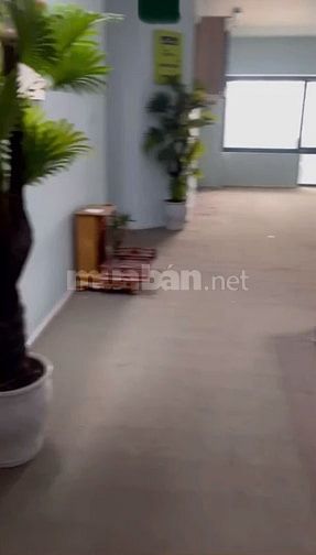 Cho thuê tầng 1 phố Nguyễn Chí Thanh tiện ở làm văn phòng 
