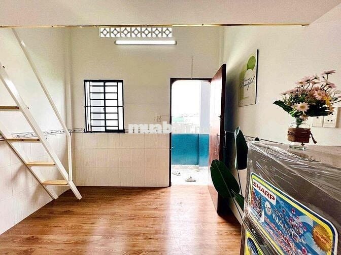 PHÒNG TRỌ GÁC CAO GIÁ RẺ FULL NỘI THẤT NGAY BÌNH TÂN