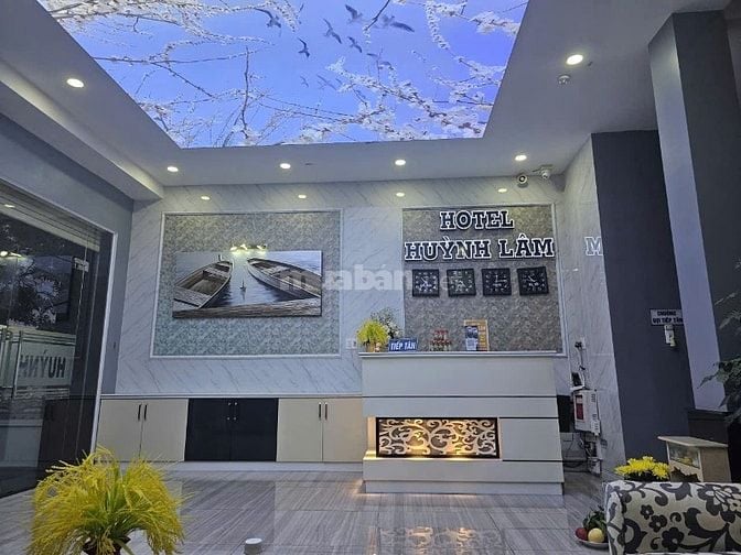 Bán khách sạn Huỳnh Lâm mặt tiền Võ Văn Kiệt, TT Tràm Chim, Đồng Tháp