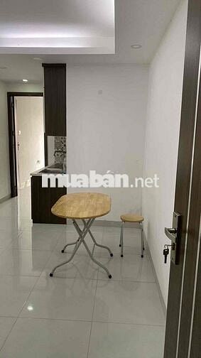 căn hộ ccmn 35m gồm 1 ngủ 1 khách và bếp 1 vệ sinh ban công sáng phố
