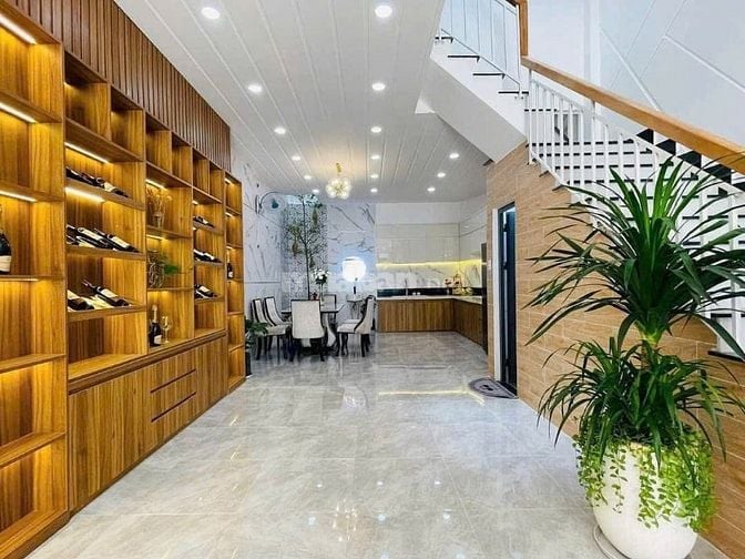 DIỆN TÍCH KHỦNG!!! ⭐️Nhà 3 Lầu DT:5x15m tuyệt đẹp Đường Số 14, P8