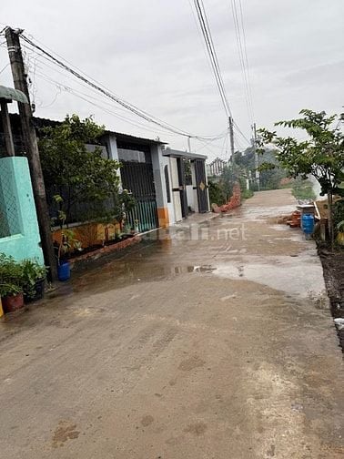 NHÀ VƯỜN MỚI DT ĐẤT 160M MỸ HẠNH BẮC, ĐỨC HÒA, LONG AN, GIÁ 2,4TỶ