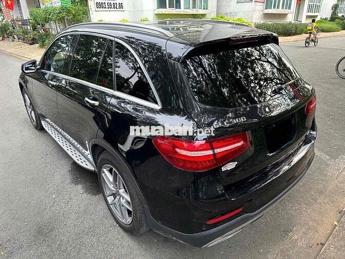 Mercedes Benz GLC300 4MATIC 2019 Bank 90%