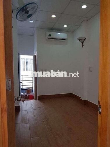 (GIÁ TỐT)NHÀ 3 TẦNG 4PN,30m2 SẴN DÒNG TIỀN CHO THUÊ - NGUYỄN VĂN CỪ Q1