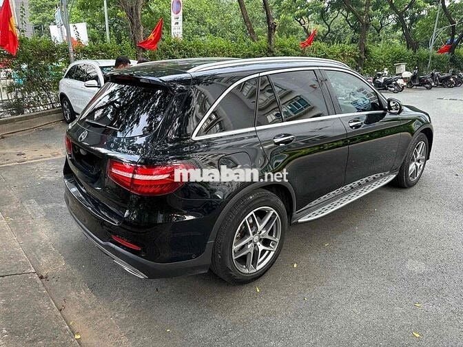 Mercedes Benz GLC300 4MATIC 2019 Bank 90%