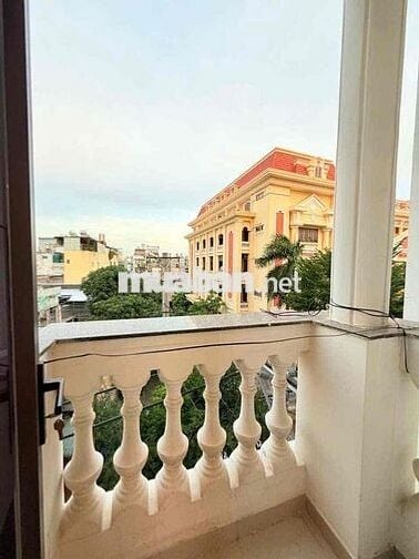 Cho thuê căn hộ studio 30m2 có ban công full nt Dương Quảng Hàm, GV