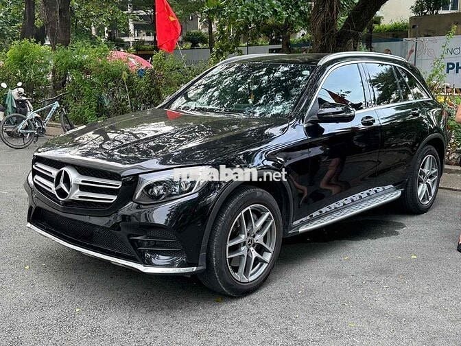 Mercedes Benz GLC300 4MATIC 2019 Bank 90%