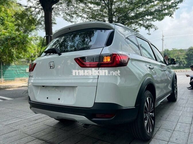 Honda BR-V 2052, Trả Trước 140 Triệu Nhận Xe