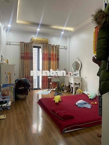 HIẾM - NHÀ GIA QUẤT CỰC ĐẸP Ở SƯỚNG OTO ĐỖ NGÕ