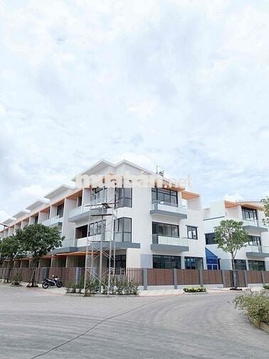 Nhà phố Elite Life Long Hậu 3 Tầng, Nhận Nhà Ngay Vay 0% lãi 18 Tháng