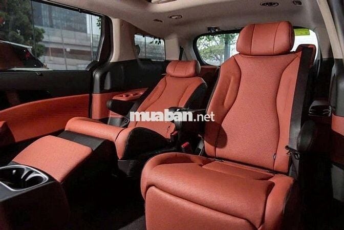 Kia Carnival 2024 2.2D Signature 7 ghế