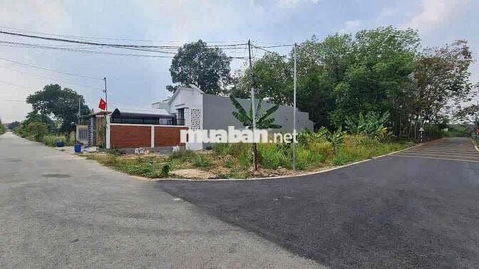 BÁN LÔ ĐẤT GÓC 2MT CHỈ 630T GẦN MT DT744 PHÚ AN BẾN CÁT