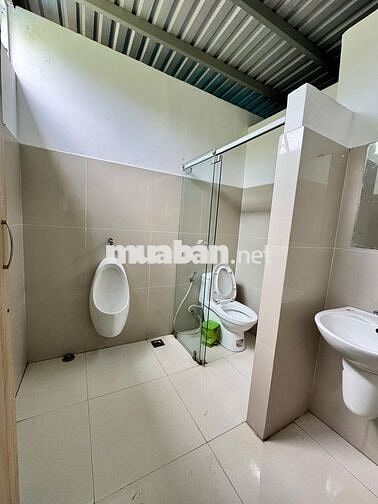 Phòng trọ cho thuê ngay ngã tư Lê Văn Lương x Nguyễn Bình
