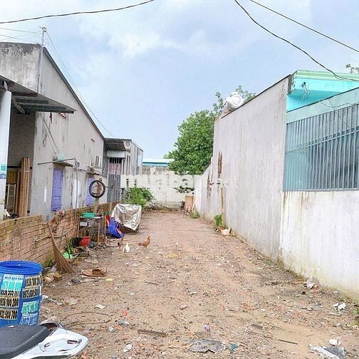 Cần bán lô đất 172,2m2 ngay chợ Chánh Lưu, sát ĐT 741