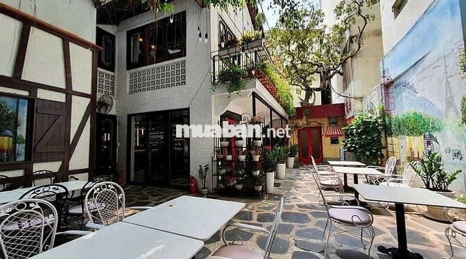 Nhà mặt tiền khu du lịch biển Mỹ Khê
