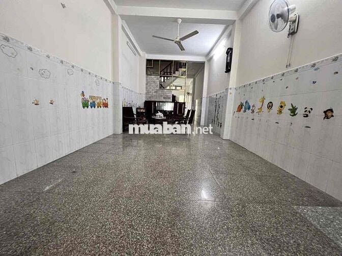 nhà thuê hồ Ngọc lãm bình trị đông b bình Tân DT92m giá 13tr