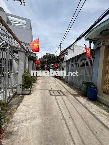 nhà thuê hồ Ngọc lãm bình trị đông b bình Tân DT92m giá 13tr