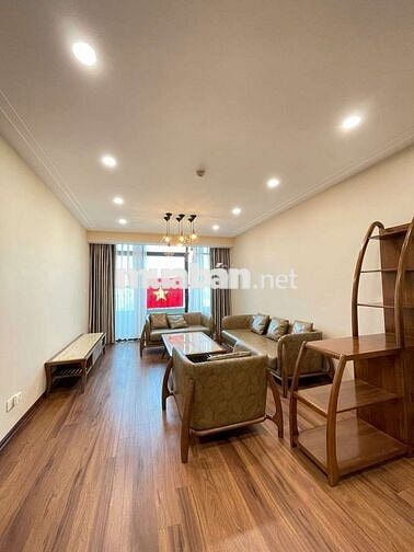 Cho thuê căn hộ VIP 108m2 Hoàng Thành Tower 114 Mai Hắc Đế.
