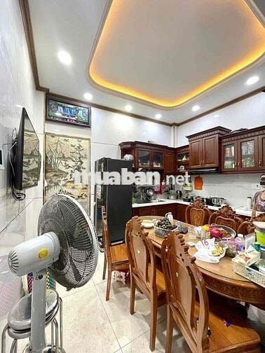 NHÀ ĐẸP 4 TẦNG ĐÚC 68M2 FULL NỘI THẤT CẠNH LÊ VĂN QUỚI-HXH THÔNG-6.4TY