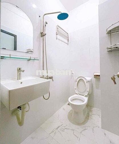 🏠 Dạng Phòng ngủ tách bếp, 30m2 full nội thất, gần ngã tư hàng xanh