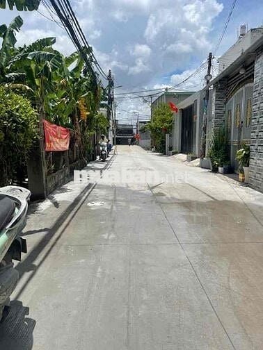 DÃY TRỌ DT KHỦNG NGAY CHỢ BÀ ĐIỂM, DT 190m2, ĐƯỜNG 10M, MT 7M