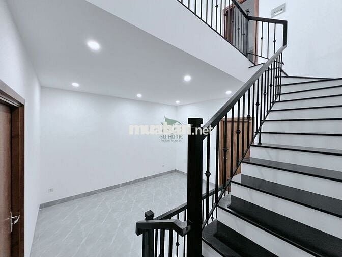 CHO THUÊ NHÀ MỚI FULL NỘI THẤT KĐT MỸ GIA GÓI 8 GIÁ 26 TRIỆU/THÁNG