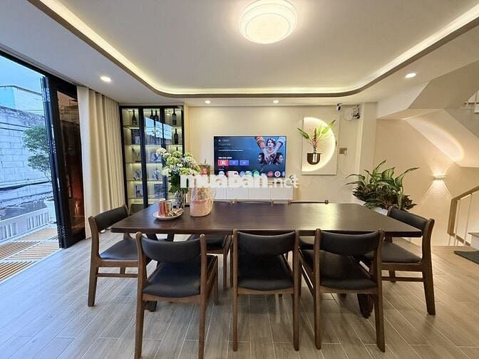 SIÊU PHẨM 6 TẦNG, THANG MÁY, FULL NỘI THẤT, HXH, GV, GIÁ 9.7 TỶ TL.