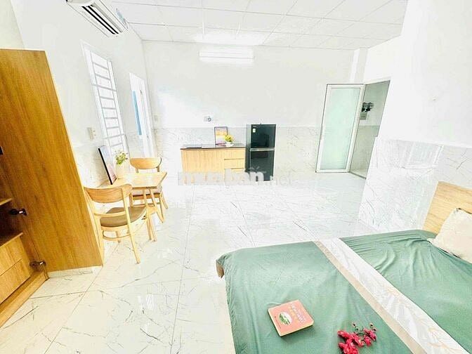 CĂN HỘ BAN CÔNG THANG MÁY HẦM XE BẢO VỆ NGAY CƯ XÁ BẮC HẢI Q10