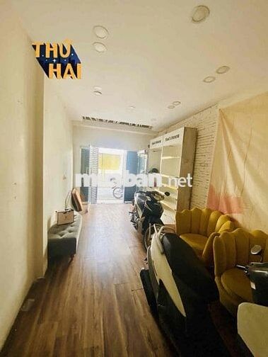 ( VIP) Cách mạng tháng tám, Q3,Q1,Tân bình  40m2 giá có 5tỷ nhỉ