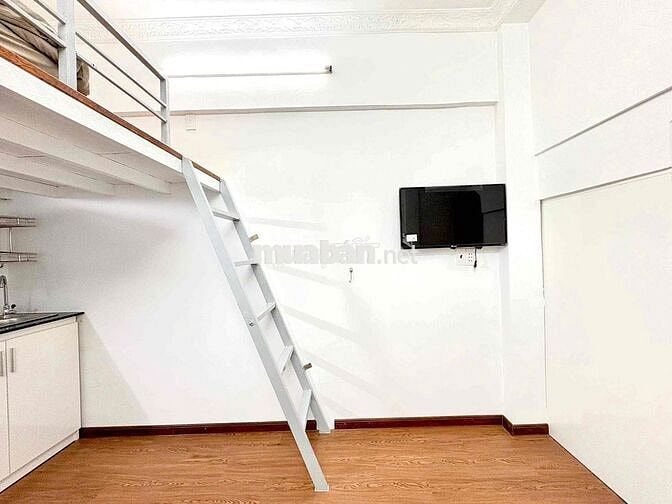 Cho Thuê Căn Duplex Rộng Thoáng Máy Giặt Riêng Ngay Hoà Hưng Quận 10