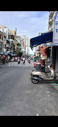 Cho thuê nhà hẻm 11  /  Nguyễn Văn Cừ p2q5