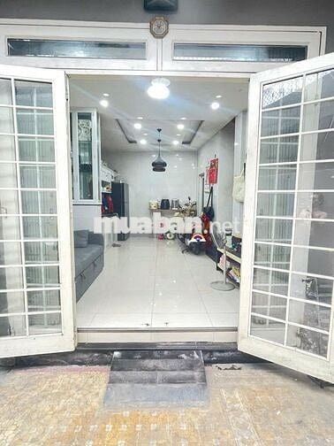 Cho thuê nhà nguyên căn đầy đủ nội thất – trung tâm Quận 10