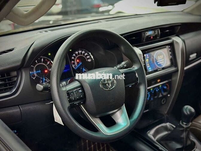 TOYOTA FORTUNER 2019