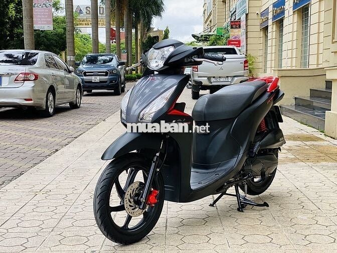 HONDA VISION BẢN ĐEN SẦN KHÓA SMARKEY 2023