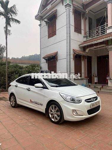 Hyundai Accent 2012 1.4 MT - 18000 km