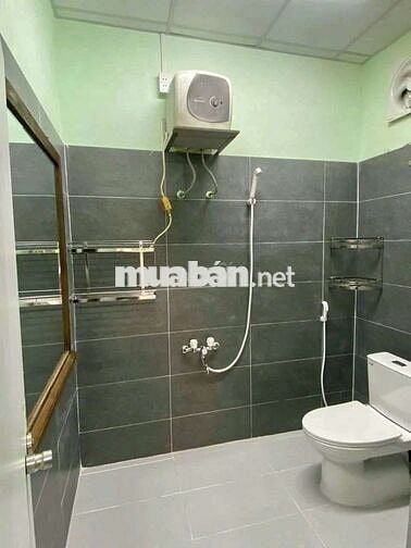 Cho thuê nhà vườn sân rộng Thạnh Xuân 52, nhà mới sơn sửa 100%