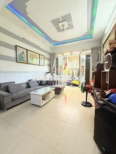 [NHÀ PHỐ SÁT CẦU BÔNG] GIA ĐÌNH 5 NGƯỜI - LÊ VĂN DUYỆT - 50m2- NHỈN 5Đ