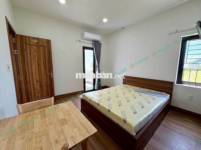 KHAI TRƯƠNG STUDIO BAN CÔNG GẦN BIỂN KHU NGŨ HÀNH SƠN
