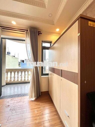 STUDIO BAN CÔNG FULL NỘI THẤT CAO CẤP RỘNG LẮM NHA