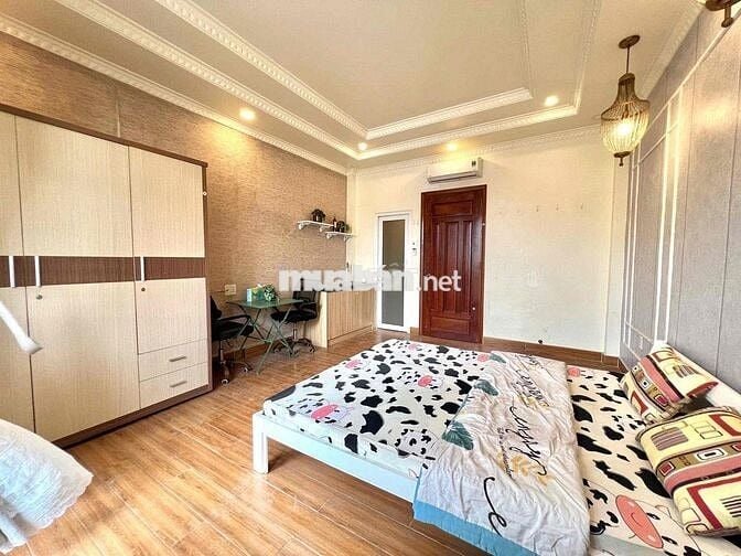 STUDIO BAN CÔNG FULL NỘI THẤT CAO CẤP RỘNG LẮM NHA