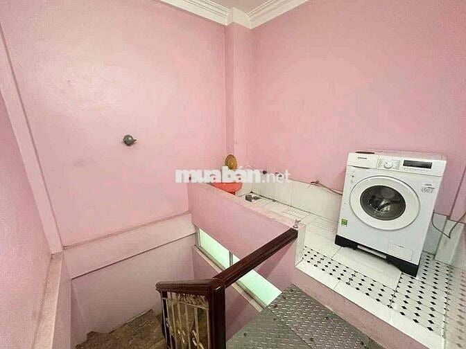 Bán Nhà Lê Trọng Tấn, DT: 40m², Lô Góc, Ô Tô Đỗ Cửa, Giá 12.5 Tỷ