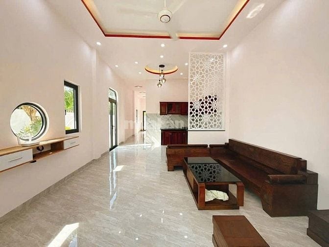 Bán gấp nhà 2 mặt tiền SHR kế bên Nhà thờ giáo xứ BC giá 1 tỷ 070 TL